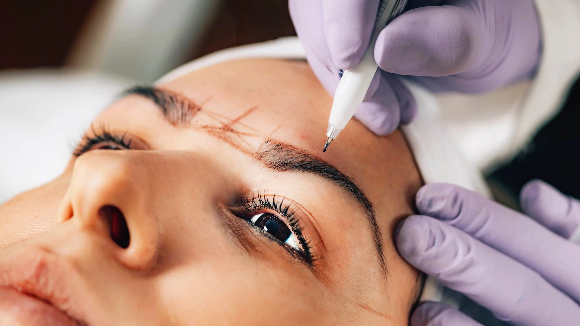 Permanent Makeup vs. Microblading in London: Which is Right for You?